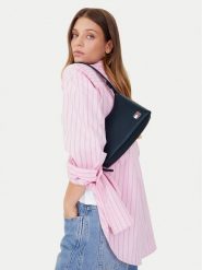 Tommy Jeans Torebka Tjw Cool Shoulder Bag AW0AW17873 Granatowy. Niebieskie torebki klasyczne Tommy Jeans, bez wzorów, z jeansu, bez dodatków. Za 249.99 zł.