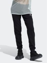 Adidas Spodnie dresowe IA6457 Czarny Regular Fit. Czarne spodnie dresowe adidas, bez wzorów, z bawełny. Za 79.99 zł.