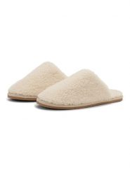 Ilse Jacobsen Kapcie w kolorze kremowym z wełny owczej rozmiar: 39. Brązowe kapcie Ilse Jacobsen, bez wzorów, z wełny. Za 144.92 zł.