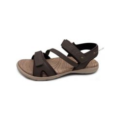 Sandały damskie Whistler Zamora. Żółte sandały WHISTLER, bez wzorów, z materiału, eleganckie, bez obcasa, bez zapięcia. Za 245.00 zł.