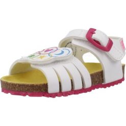 Sandały AGATHA RUIZ DE LA PRADA 242936A Biały. Białe sandały Agatha Ruiz de la Prada, bez wzorów, z syntetyku, bez obcasa, bez zapięcia. Za 191.07 zł.