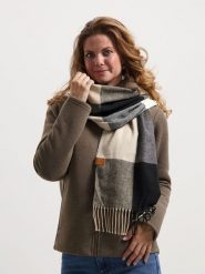 TRAVELIN' Szal w kolorze czarno-beżowym rozmiar: onesize. Brązowe szaliki i kominy Travelin', bez wzorów, z materiału. Za 173.99 zł.