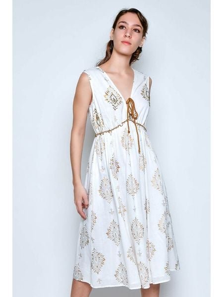 Tarifa Sukienka w kolorze biało-karmelowym rozmiar: XL. Białe sukienki Tarifa, xl, bez wzorów, z bawełny, bez kołnierzyka, bez ramiączek, midi. Za 104.89 zł.