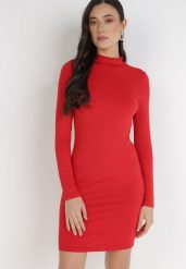 Czerwona Sukienka Phenolea. Czerwone sukienki Born2be, m, bez wzorów, z dzianiny, eleganckie, bez kołnierzyka, bez ramiączek, mini, dopasowane. W wyprzedaży za 93.49 zł.