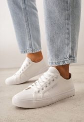 Białe Klasyczne Trampki w Minimalistycznym Stylu Aroadella. Białe trampki Born2be, bez wzorów, z jeansu, klasyczne, bez zapięcia. Za 99.99 zł.