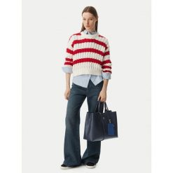 Torebka Tommy Hilfiger. Niebieskie torebki klasyczne Tommy Hilfiger, bez wzorów, klasyczne, bez dodatków. Za 699.99 zł.