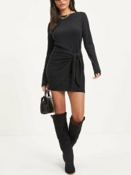 Milan Kiss Sukienka w kolorze czarnym rozmiar: XL. Czarne sukienki Milan Kiss, xl, bez wzorów, prążkowane, bez kołnierzyka, bez ramiączek, mini. Za 126.99 zł.