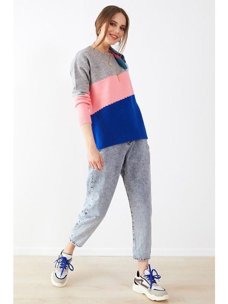 Milan Kiss Sweter w kolorze szaro-różowo-niebieskim rozmiar: M. Niebieskie swetry Milan Kiss, m, bez wzorów, bez ramiączek. Za 282.42 zł.