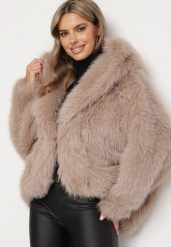 Ciemnobeżowa Elegancka Kurtka w Stylu Futerka Vortirae. Brązowe kurtki Born2be, bez wzorów, z futra, eleganckie, bez kaptura. W wyprzedaży za 220.49 zł.