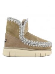 Mou Skórzane botki zimowe w kolorze beżowym rozmiar: 40. Brązowe botki Mou, bez wzorów, ze skóry, bez obcasa, bez zapięcia. Za 608.99 zł.