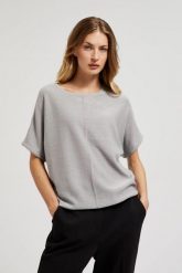 Sweter oversize z krótkimi rękawami szary. Szare swetry MOODO, l, bez wzorów, bez ramiączek. Za 99.99 zł.