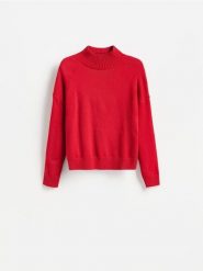 Sweter z obniżoną linią ramion - czerwony. Czerwone swetry Reserved, l, bez wzorów, z dzianiny, bez ramiączek. Za 119.99 zł.