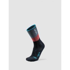 Trekking One Cool Socks. Czarne skarpetki sportowe Uyn, bez wzorów, trekkingowe. Za 109.99 zł.