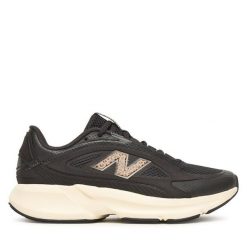 Buty na siłownię New Balance. Czarne buty treningowe New Balance, bez wzorów, bez zapięcia, na fitness i siłownię. Za 341.99 zł.