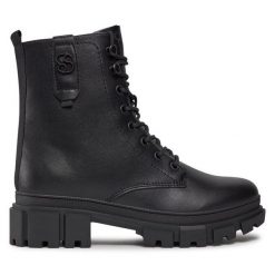 Botki s.Oliver. Czarne botki S.Oliver, bez wzorów, bez obcasa, na płaskiej podeszwie, bez zapięcia. Za 269.99 zł.