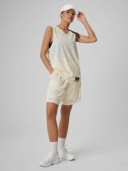 4F Spodenki do koszykówki szybkoschnące uniseks - białe M. Białe szorty sportowe 4f, bez wzorów, do koszykówki. Za 149.99 zł.