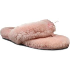 Kapcie UGG - W Fluff Plip Flop II 1003492 W/Bpnk. Kapcie marki UGG. Za 359.00 zł.