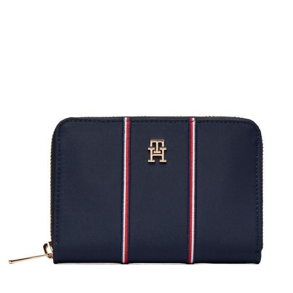 Portfel Tommy Hilfiger. Niebieskie portfele Tommy Hilfiger, bez wzorów, z nylonu. Za 165.99 zł.
