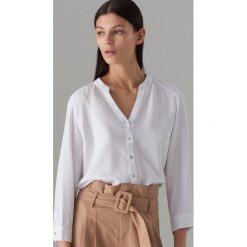 Elegancka bluzka z lnem - Biały. Bluzki Mohito. Za 119.99 zł.