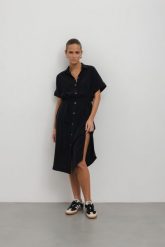 SUKIENKA SILVIA CUPRO CZARNA L - Flawless. Czarne sukienki Flawless, do pracy, l, bez wzorów, z jedwabiu, biznesowe, bez kołnierzyka, bez ramiączek, maxi, kopertowe. Za 295.00 zł.