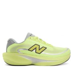 Buty do biegania New Balance. Zielone buty do biegania New Balance, bez wzorów, bez zapięcia, do biegania. Za 649.99 zł.