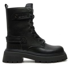 Botki Lee Cooper. Czarne botki Lee Cooper, bez wzorów, bez obcasa, na płaskiej podeszwie, bez zapięcia. Za 169.99 zł.