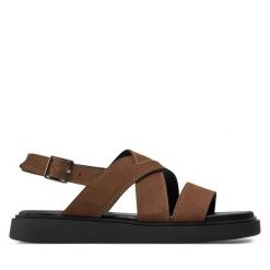 Sandały Vagabond Shoemakers. Brązowe sandały Vagabond Shoemakers, bez wzorów, bez obcasa, na płaskiej podeszwie, bez zapięcia. Za 259.99 zł.