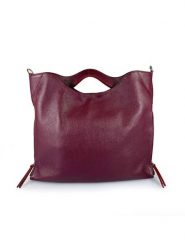 Mila Blu Skórzana torebka w kolorze bordowym - 39 x 31 x 5 cm rozmiar: onesize. Czerwone torebki klasyczne Mila Blu, bez wzorów, z materiału, przez ramię, bez dodatków. Za 375.98 zł.