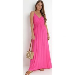 Fuksjowa Sukienka Cadole. Czerwone sukienki Born2be, s, bez wzorów, z bawełny, wakacyjne, bez kołnierzyka, bez ramiączek, maxi, kopertowe. Za 119.99 zł.