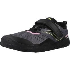 Buty JOMA SIMA JUNIOR BAREFOOT Czarny. Czarne trekkingi Joma, bez wzorów, z tkaniny, bez zapięcia, trekkingowe. Za 262.99 zł.