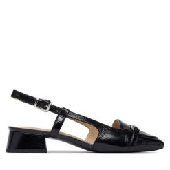 Czółenka Caprice. Czarne czółenka Caprice, bez wzorów, bez obcasa, bez zapięcia. Za 399.99 zł.