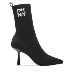Botki DKNY. Czarne botki DKNY, bez wzorów, bez obcasa, na szpilce, bez zapięcia. Za 599.99 zł.