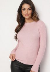 Jasnoróżowy Sweter Prążkowany z Cyrkoniami Romivra. Czerwone swetry Born2be, uniwersalny, bez wzorów, z jeansu, eleganckie, bez ramiączek. Za 44.99 zł.