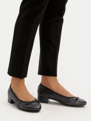 Steve Madden Czółenka Cherish-Q SM11003516 Czarny. Czarne czółenka Steve Madden, bez wzorów, ze skóry, bez obcasa, bez zapięcia. Za 241.99 zł.