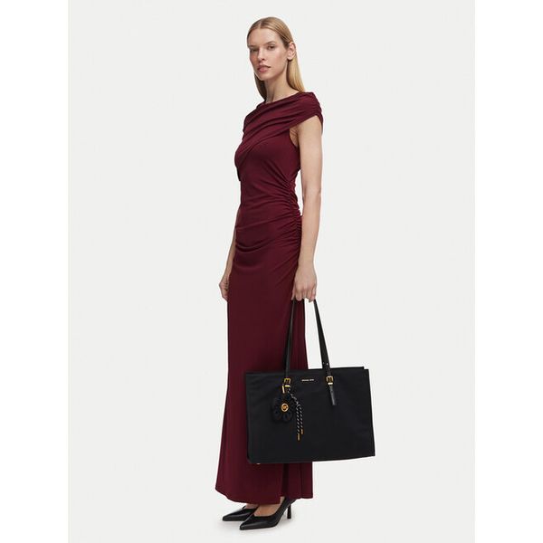 Torebka MICHAEL Michael Kors. Czarne torebki klasyczne MICHAEL Michael Kors, bez wzorów, klasyczne, bez dodatków. Za 1,019.00 zł.