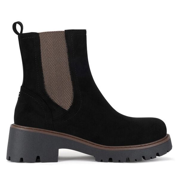 Botki Clara Barson. Czarne botki Clara Barson, bez wzorów, bez obcasa, na płaskiej podeszwie, bez zapięcia. Za 149.99 zł.