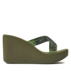 Klapki Ipanema. Zielone klapki Ipanema, bez wzorów, bez obcasa, bez zapięcia. Za 199.99 zł.