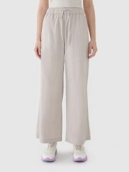 4F Spodnie w kolorze szarym rozmiar: XL. Szare spodnie materiałowe 4f, bez wzorów, z materiału. Za 91.34 zł.