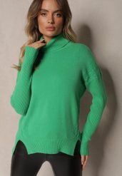 Zielony Casualowy Golf z Bawełną i Wiskozą oraz Rozcięciami po Bokach Cialisea. Zielone swetry Renee, na zimę, l, bez wzorów, z bawełny, bez ramiączek. W wyprzedaży za 63.99 zł.