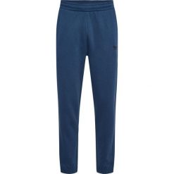 Jogging Hummel Booster Regular. Niebieskie szorty Hummel, bez wzorów, z dresówki, sportowe. W wyprzedaży za 193.50 zł.