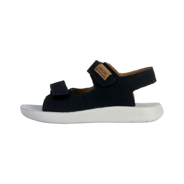 Sandały GEOX J SANDAL LIGHTFLOPPY Brązowy. Brązowe sandały Geox, bez wzorów, ze skóry, bez obcasa, bez zapięcia. W wyprzedaży za 259.10 zł.