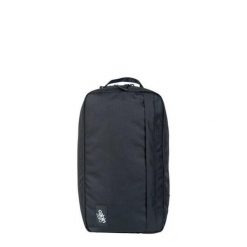 Plecak Cabin Zero Classic 11L Cross Body. Czarne plecaki Cabinzero, bez wzorów, bez dodatków. Za 176.99 zł.