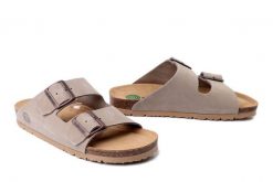 DR. BRINKMANN 701007-08 beige, klapki damskie. Brązowe klapki Dr. Brinkmann, bez wzorów, ze skóry, bez obcasa, bez zapięcia. Za 246.42 zł.