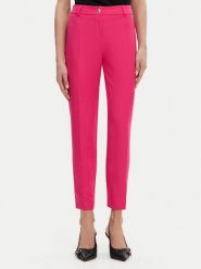 Maryley Spodnie materiałowe 25EB52Z/M24/43AL Różowy Regular Fit. Czerwone spodnie materiałowe Maryley, bez wzorów, z materiału. Za 159.99 zł.