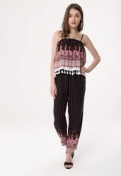 Czarno-Różowy Kombinezon Magnanimous. Czarne kombinezony Born2be, s, w ażurowe wzory, ze skóry, boho, bez kołnierzyka, bez ramiączek. Za 79.99 zł.