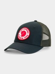 Czapka truckerka Fjallraven 1960 Logo Langtradarkeps. Czerwone czapki z daszkiem Fjällräven, na lato, bez wzorów, z bawełny. Za 129.99 zł.