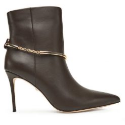Botki Marciano Guess. Brązowe botki Marciano Guess, z aplikacjami, bez obcasa, na szpilce, bez zapięcia. Za 1,319.00 zł.