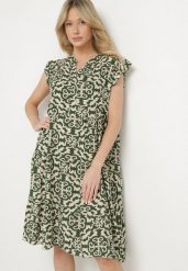 Zielona Bawełniana Sukienka o Rozkloszowanym Kroju w Ornamentalny Wzór Zalimea. Zielone sukienki Born2be, na co dzień, l, bez wzorów, z bawełny, eleganckie, bez kołnierzyka, bez ramiączek, midi, kopertowe. Za 69.99 zł.