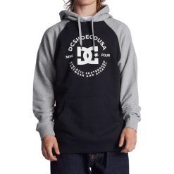 Bluza DC SCHOES DC Star Pilot. Czarne bluzy DC Shoes, bez wzorów, bez kaptura. W wyprzedaży za 149.00 zł.
