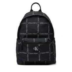 Plecak Calvin Klein Jeans. Czarne plecaki Calvin Klein Jeans, bez wzorów, z jeansu, bez dodatków. Za 419.99 zł.